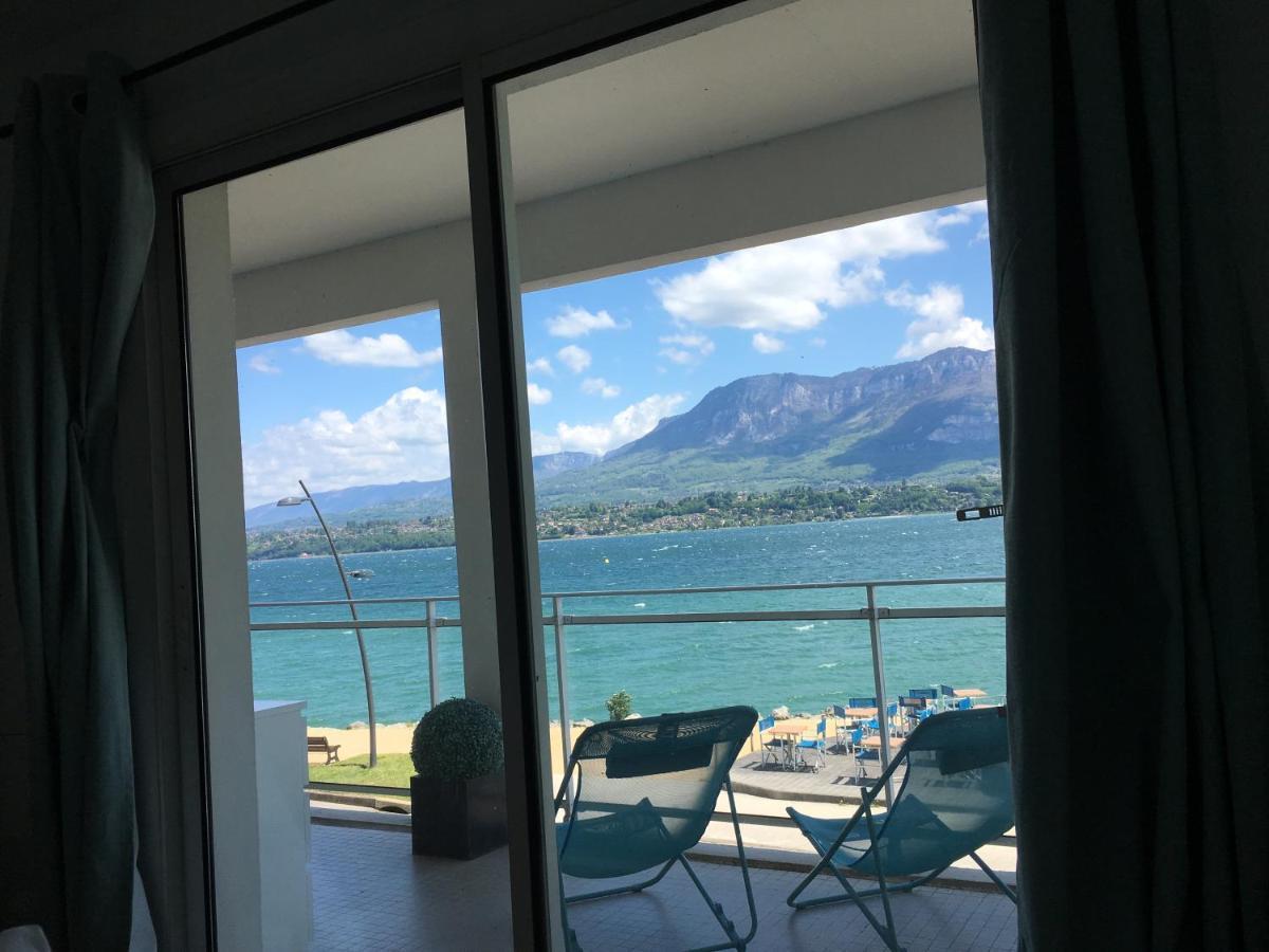 Pieds Dans L'Eau Au Lac Du Bourget Le Bourget-du-Lac Buitenkant foto